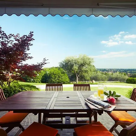 Oda ve Kahvaltı Archi 4*