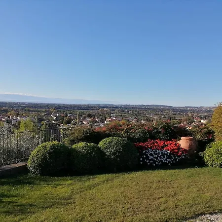 Oda ve Kahvaltı Archi 4*